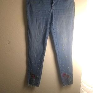 Ana jeans with flower detail on bottom